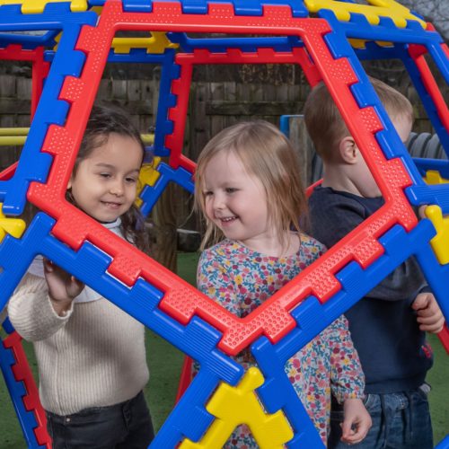 Set educativ de construcție geometrică XL, 62 piese – XL Polydron Geo Dome