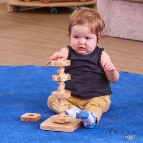 Spărgător din lemn și turn rotativ