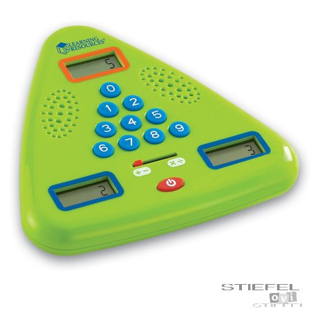 Calculator triunghiular pentru elevii de clase primare