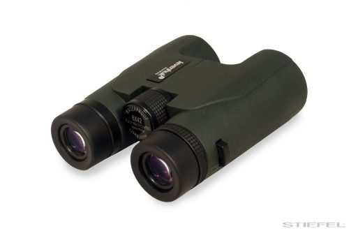Levenhuk Karma PRO 8x42 binoclu
