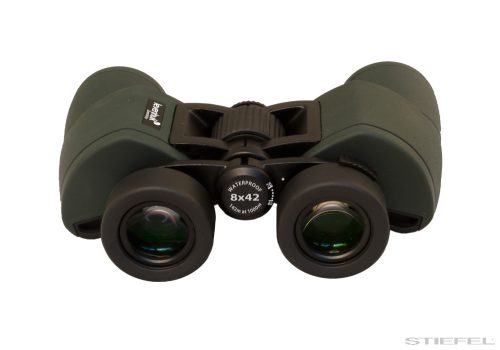 Levenhuk Sherman PRO 8x42 binoclu