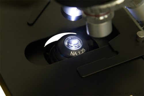 Levenhuk 700M microscop monocular