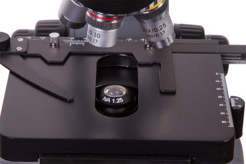 Levenhuk 740T microscop trinocular