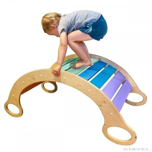 Grilă de balansare din lemn colorat