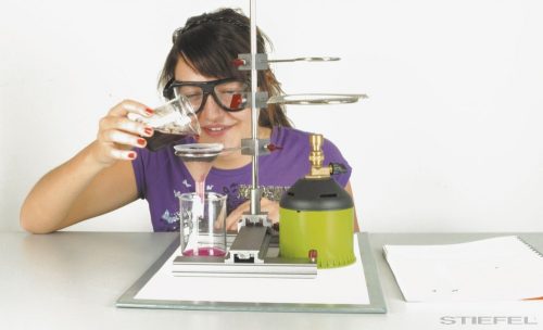 Trusă de chimie: suporturi și dispozitive
