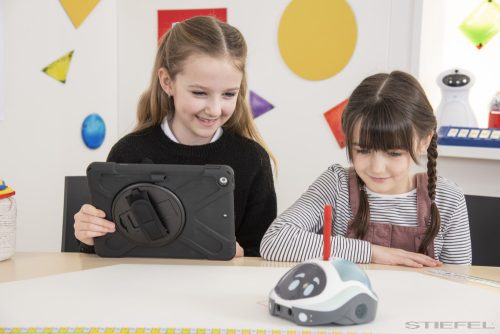 Loti-Bot, robot programabil echipat cu senzori