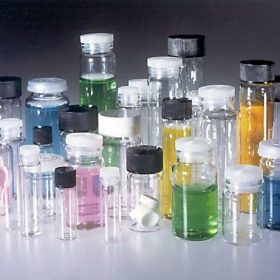   Fiole, sticlă, gât cu șurub, formă înaltă, 7.0ml (pachet 399)