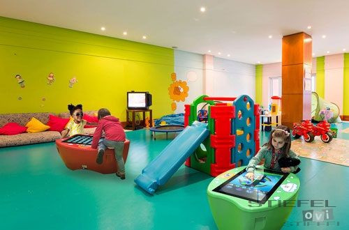 Masă interactivă 32 "